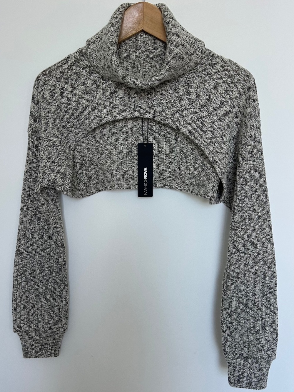 NWT Fashion Nova Laurie Metallic Knit Turtleneck Shrug Bolero Sleeves S